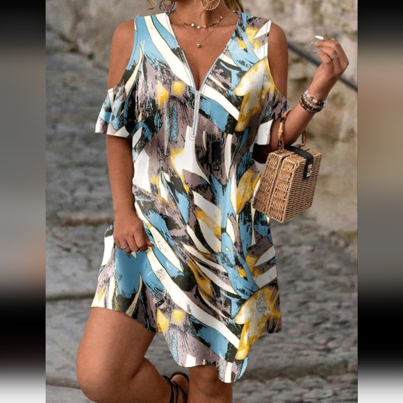 Ladies zip up front dress - Picture 2 of 7